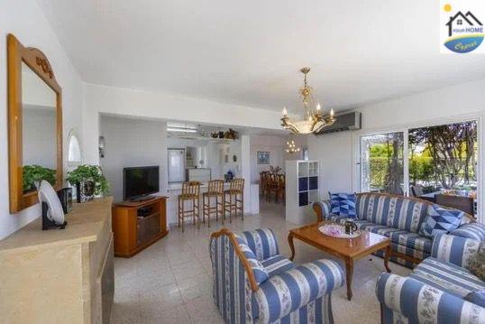 Image No.11-4 Bed Villa / Detached for sale