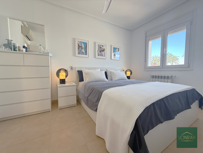 Image No.10-3 Bed Villa / Detached for sale