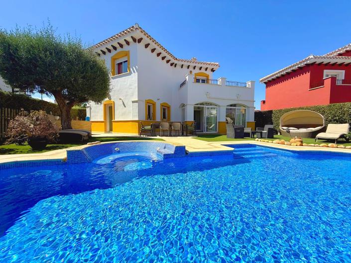 Image No.2-Villa / Détaché de 4 chambres à vendre à Mar Menor Golf Resort