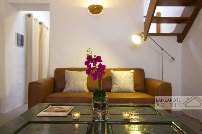 Image No.15-6 Bed Villa for sale