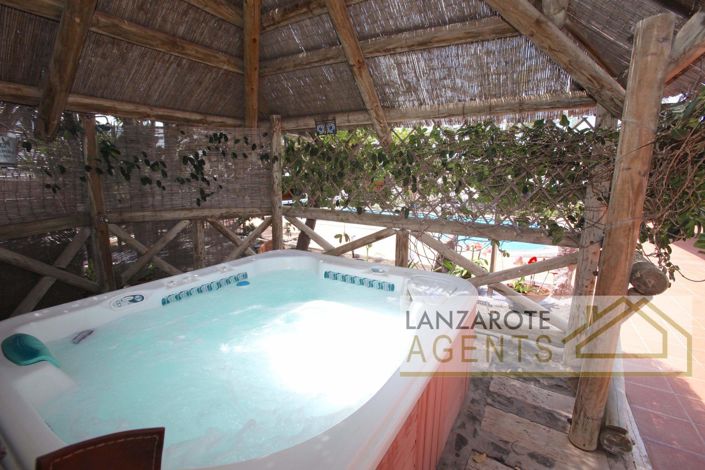 Image No.34-5 Bed Villa for sale