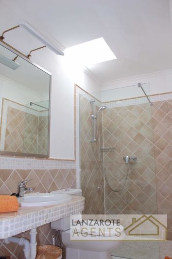 Image No.17-5 Bed Villa for sale