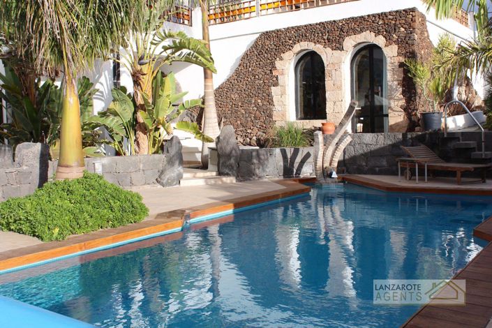 Image No.28-5 Bed Villa for sale