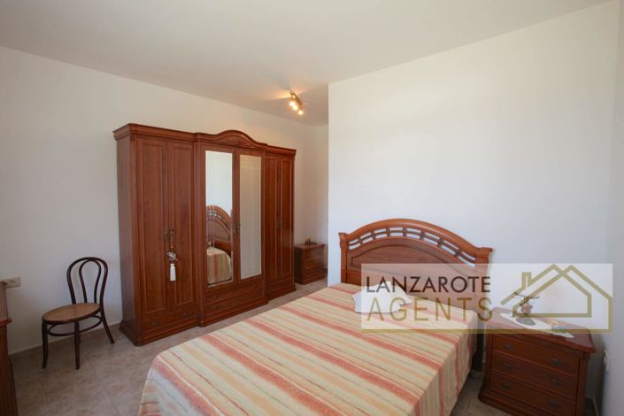 Image No.18-3 Bed Villa for sale