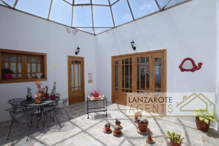 Image No.6-3 Bed Villa for sale