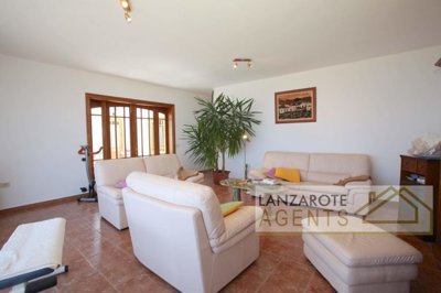 c296ceb4-721e-9651-8378-191d49f8356f