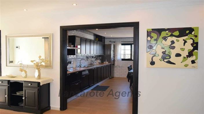 Image No.3-Villa de 4 chambres à vendre à Playa Blanca