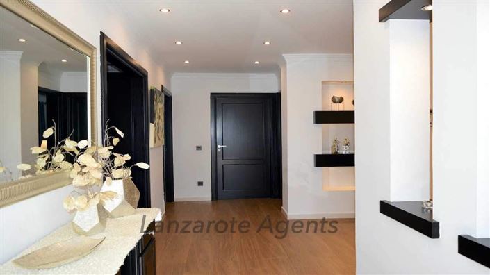 Image No.4-Villa de 4 chambres à vendre à Playa Blanca