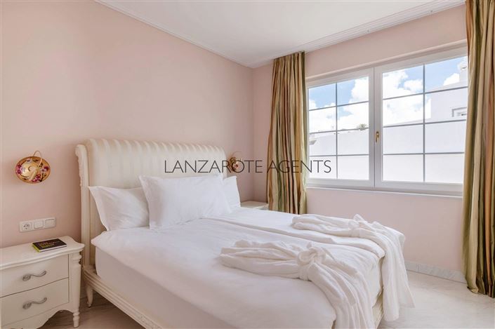 Image No.15-Villa de 4 chambres à vendre à Puerto Calero