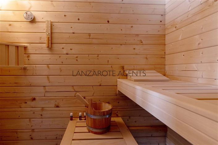 Image No.19-Villa de 4 chambres à vendre à Puerto Calero