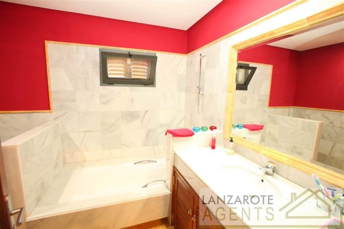 Image No.16-3 Bed Villa for sale