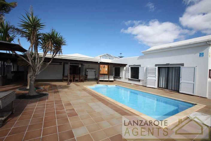 Image No.22-3 Bed Villa for sale