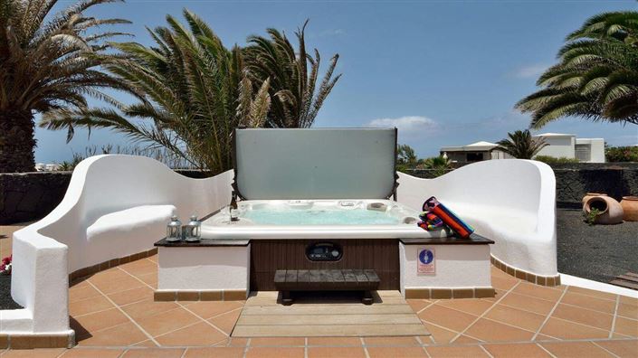 Image No.18-3 Bed Villa for sale