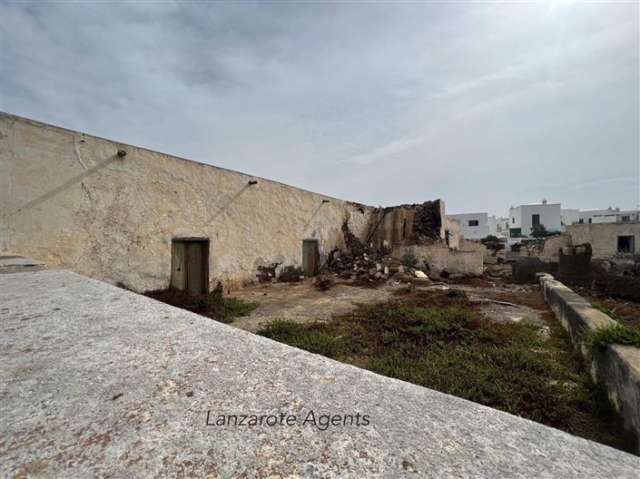 Image No.3-2 Bed Villa for sale