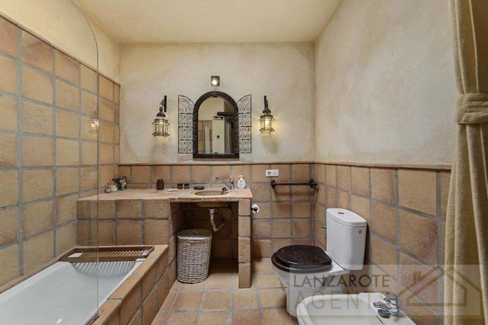 Image No.43-4 Bed Villa for sale