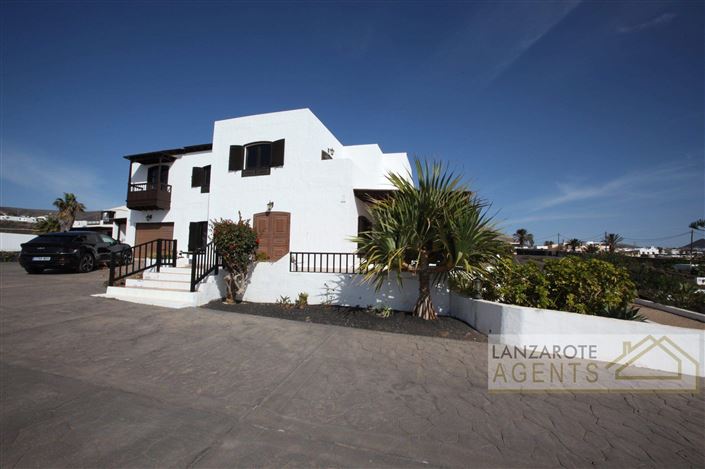 Image No.33-4 Bed Villa for sale