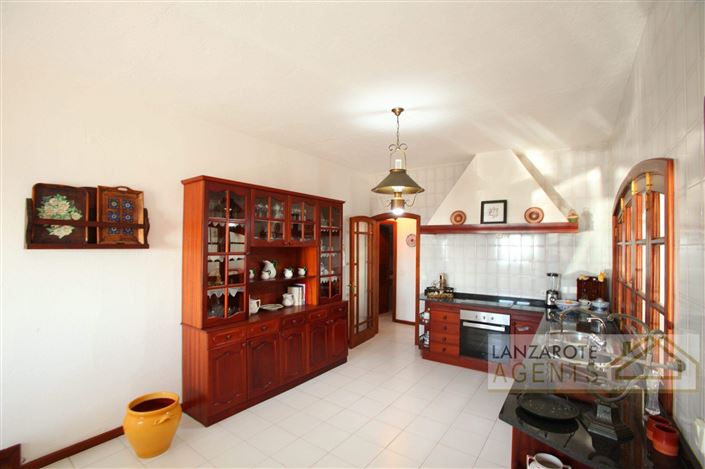 Image No.9-4 Bed Villa for sale