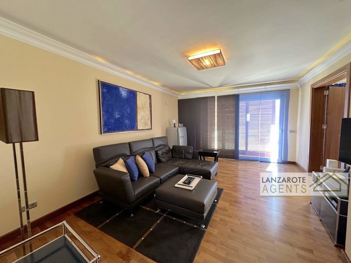 Image No.8-Villa de 4 chambres à vendre à Puerto Calero