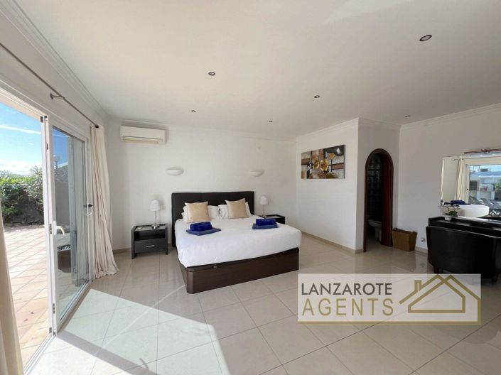 Image No.11-4 Bed Villa for sale