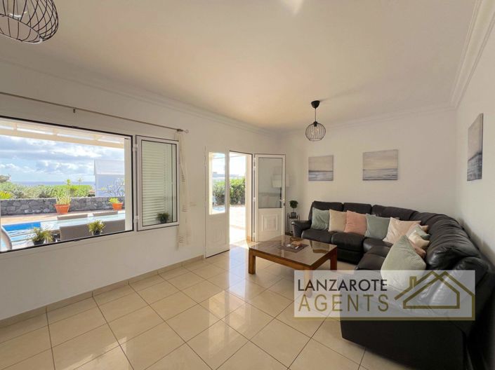 Image No.4-4 Bed Villa for sale