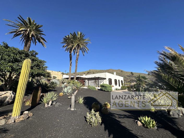 Image No.28-4 Bed Villa for sale