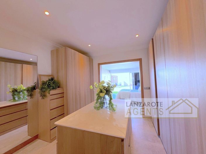 Image No.19-3 Bed Villa for sale