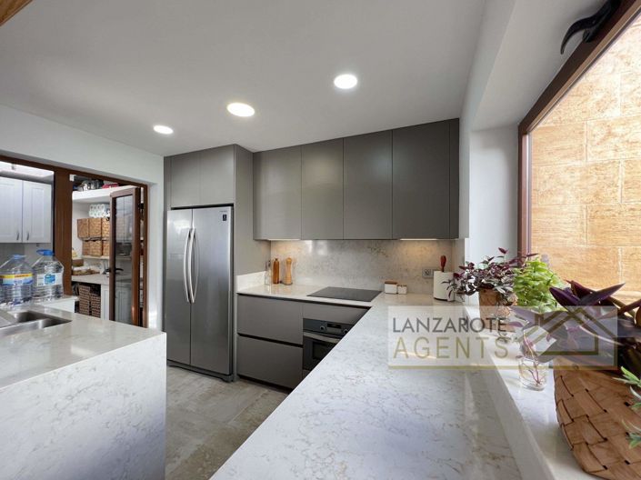 Image No.3-3 Bed Villa for sale