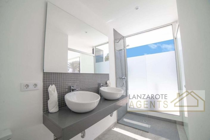 Image No.14-Villa de 4 chambres à vendre à Playa Blanca