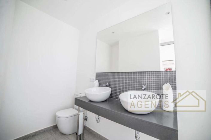 Image No.19-Villa de 4 chambres à vendre à Playa Blanca