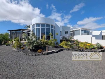 1 - Playa Blanca, Villa