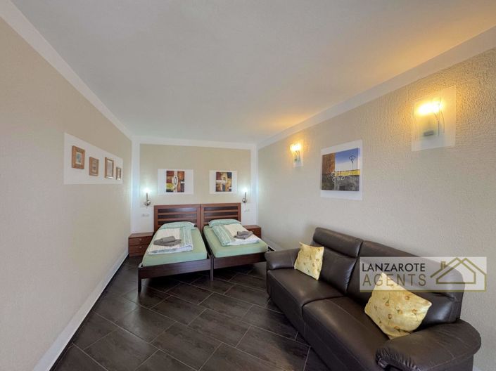 Image No.17-4 Bed Villa for sale