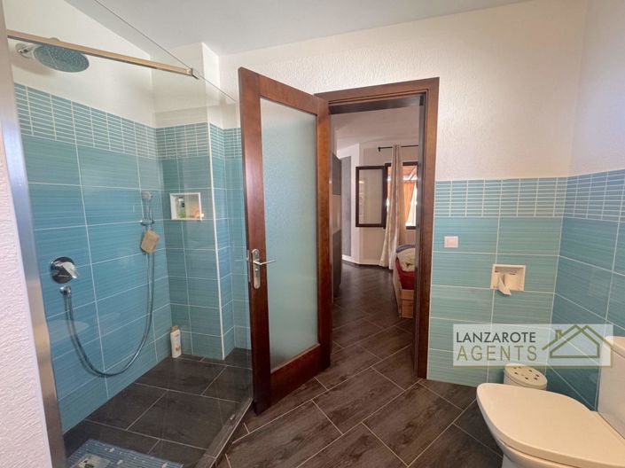 Image No.9-4 Bed Villa for sale