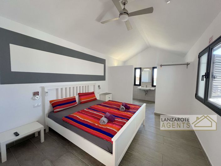 Image No.9-4 Bed Villa for sale