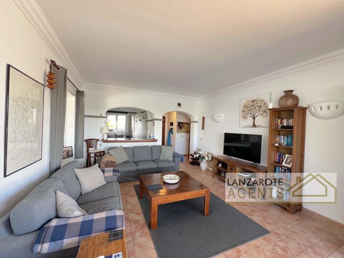 Image No.2-Villa de 2 chambres à vendre à Playa Blanca