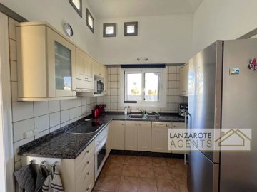 c5f6c0c2-b609-7f78-22f0-419e1df1b88a