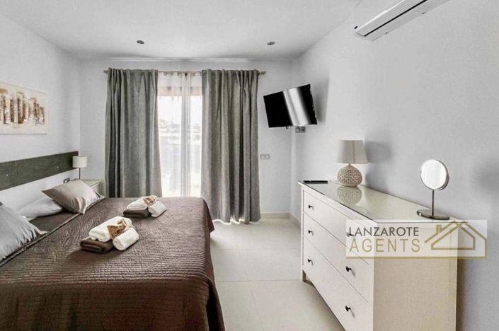 Image No.10-4 Bed Villa for sale