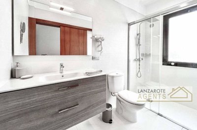 818e91e4-f2e9-7997-967a-3fabd9eac3a5