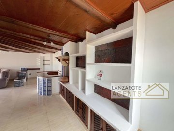 8b78ea4a-6a69-5127-834c-39c88a713342