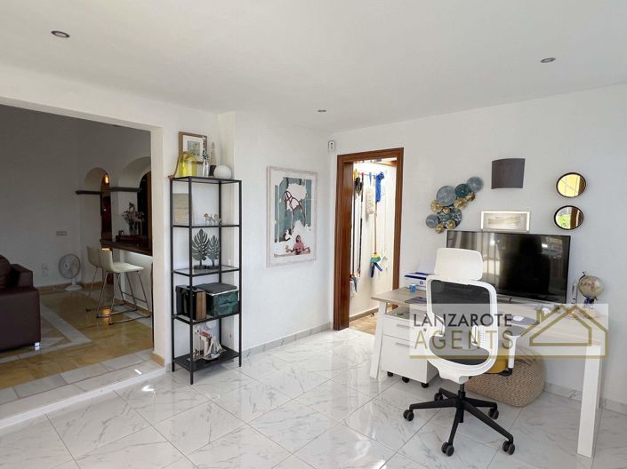 Image No.11-2 Bed Villa for sale