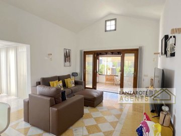 8ec5ca35-e418-094f-f749-8f8db82a510d