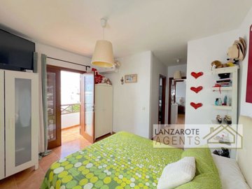 4cd87843-1629-3932-ea71-d7ee5a184f32