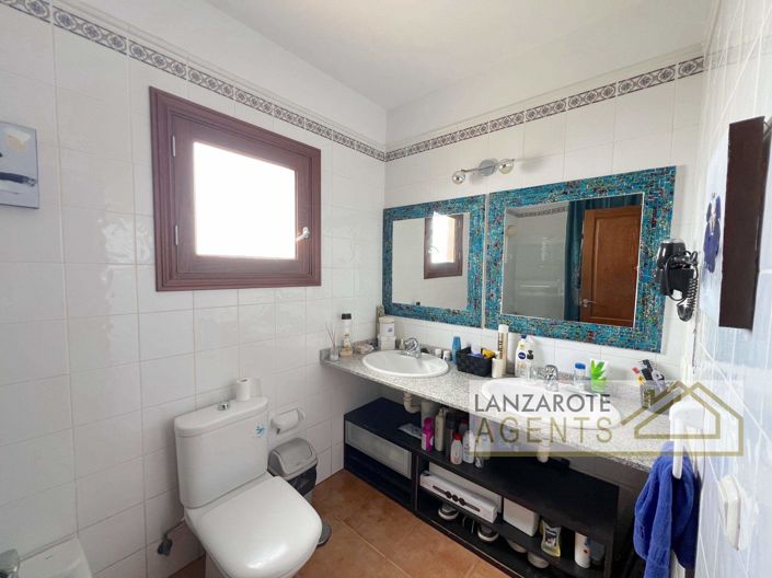 Image No.15-3 Bed Villa for sale