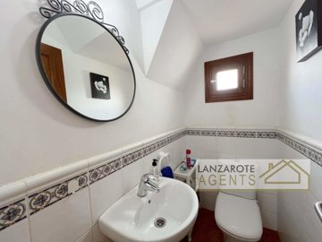 d926d4f8-5487-974d-6021-d9d89de0886d