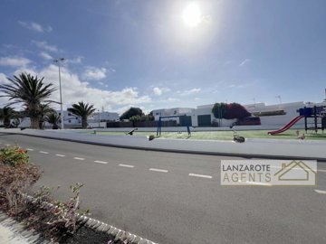 b8904ad4-2ecb-7bff-fafc-f7c9129aacd5