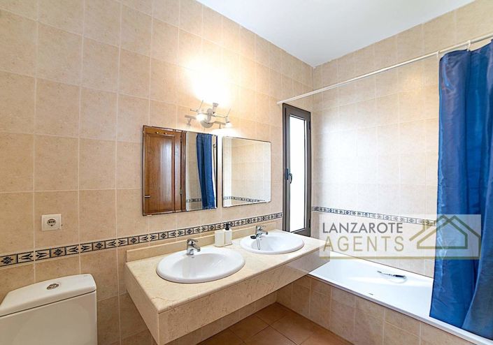 Image No.14-3 Bed Villa for sale