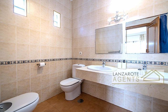 Image No.15-3 Bed Villa for sale