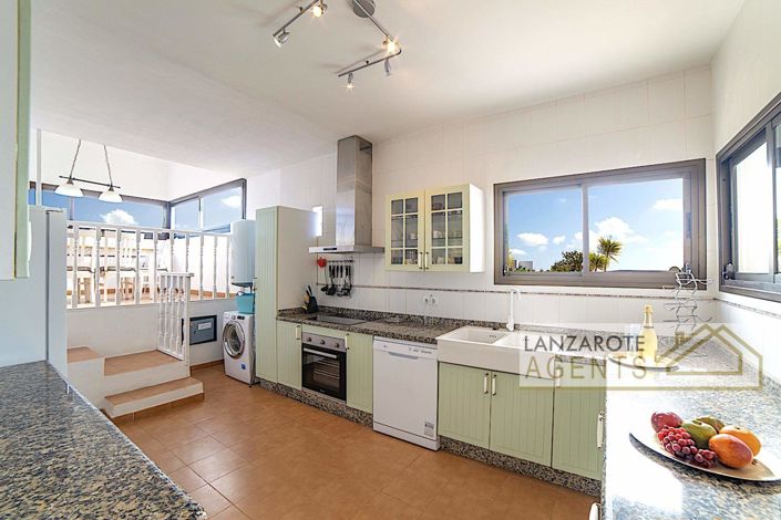 Image No.4-3 Bed Villa for sale