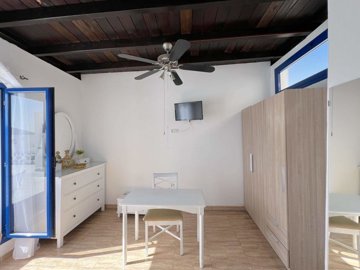 e7e83c95-1407-50c6-b089-8b44621baaf0