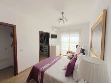 b0bf18a7-704b-bec0-b4f8-4b8c0a7fceac