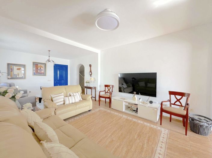 Image No.4-3 Bed Villa for sale